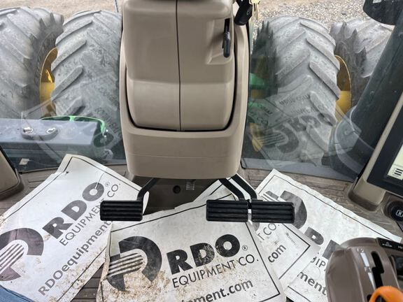 2019 John Deere 8370R Tractor