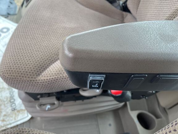 2019 John Deere 8370R Tractor