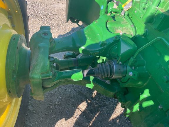 2022 John Deere 8R 250 Tractor