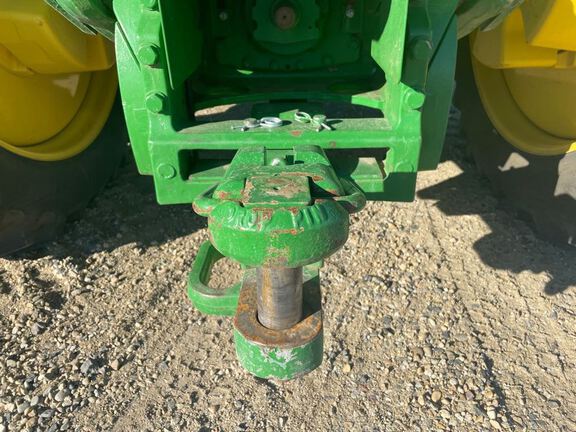 2022 John Deere 8R 250 Tractor