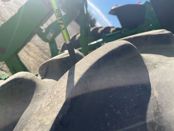 2022 John Deere 8R 250 Tractor