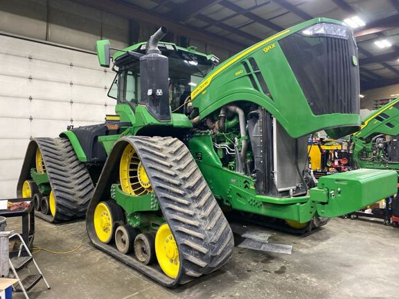 2022 John Deere 9RX 590 Tractor Rubber Track