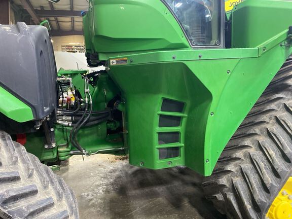 2022 John Deere 9RX 590 Tractor Rubber Track