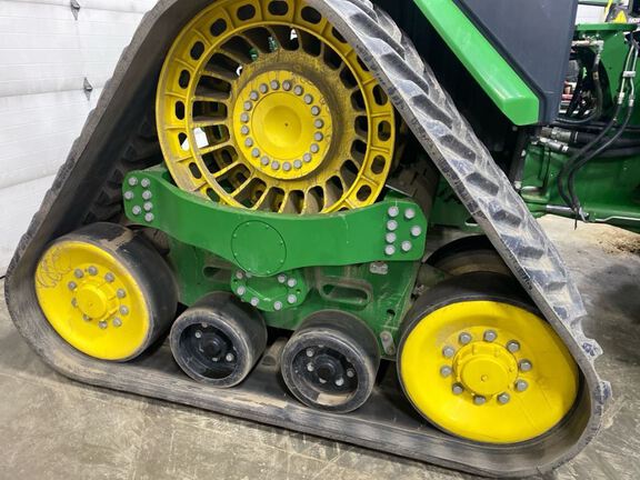 2022 John Deere 9RX 590 Tractor Rubber Track