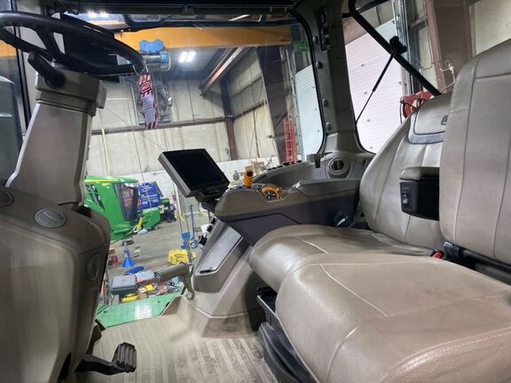 2022 John Deere 9RX 590 Tractor Rubber Track