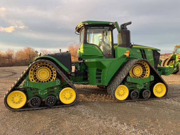 2022 John Deere 9RX 590 Tractor Rubber Track