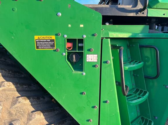 2022 John Deere 9RX 590 Tractor Rubber Track
