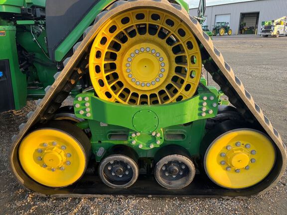 2022 John Deere 9RX 590 Tractor Rubber Track