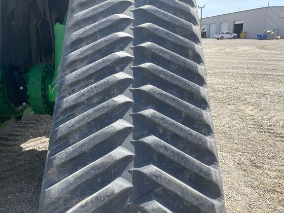 2022 John Deere 9RX 590 Tractor Rubber Track
