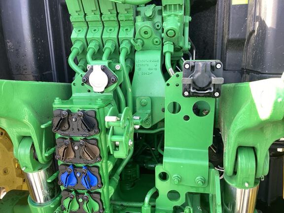 2022 John Deere 6175R Tractor