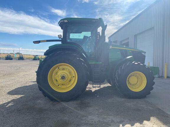 2024 John Deere 7R 310 Tractor