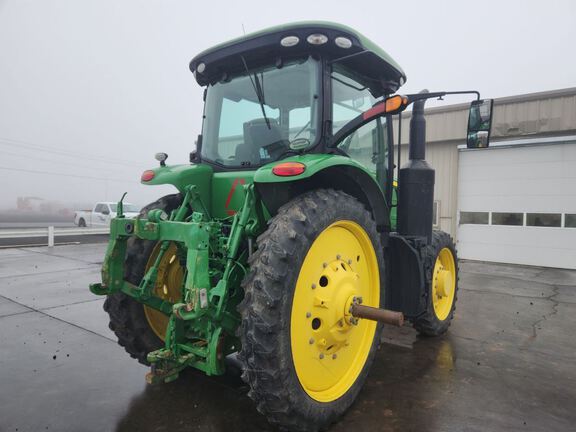 2018 John Deere 7230R Tractor