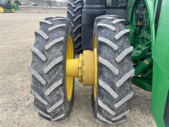 2015 John Deere 8345R Tractor