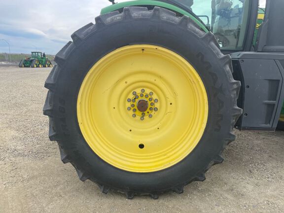 2015 John Deere 8345R Tractor