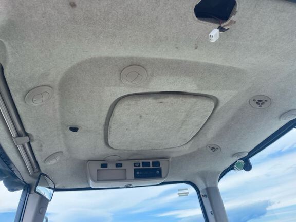 2015 John Deere 8345R Tractor