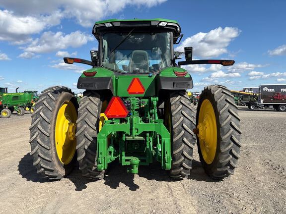 2022 John Deere 8R 340 Tractor