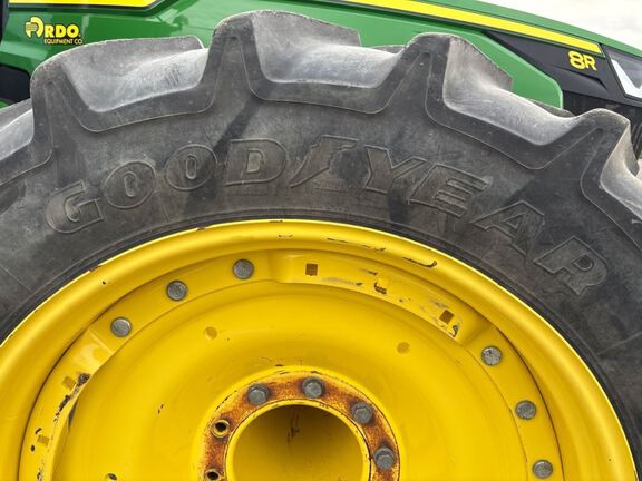2022 John Deere 8R 340 Tractor