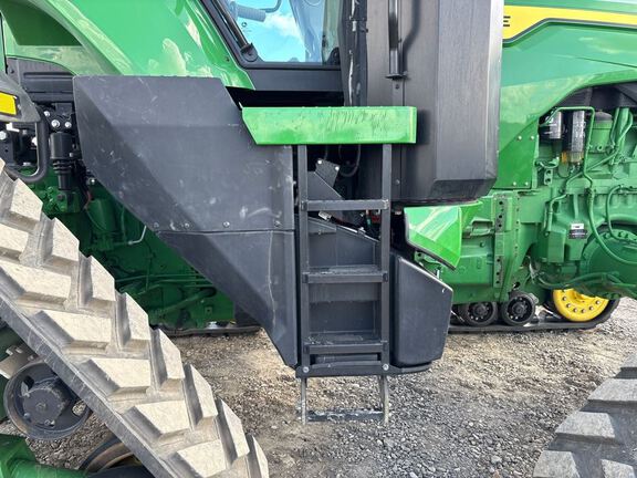 2025 John Deere 8RX 410 Tractor Rubber Track