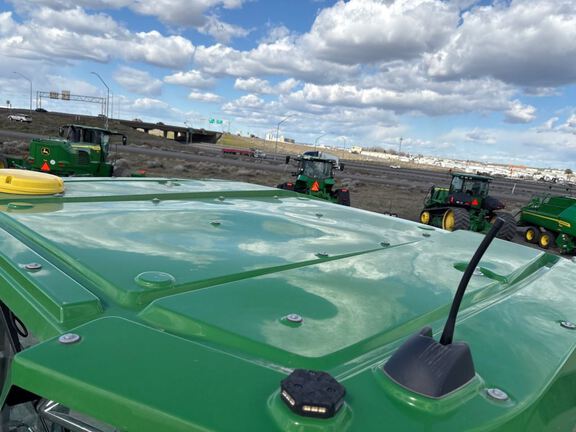 2025 John Deere 8RX 410 Tractor Rubber Track