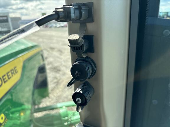 2025 John Deere 8RX 410 Tractor Rubber Track