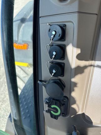 2025 John Deere 8RX 410 Tractor Rubber Track