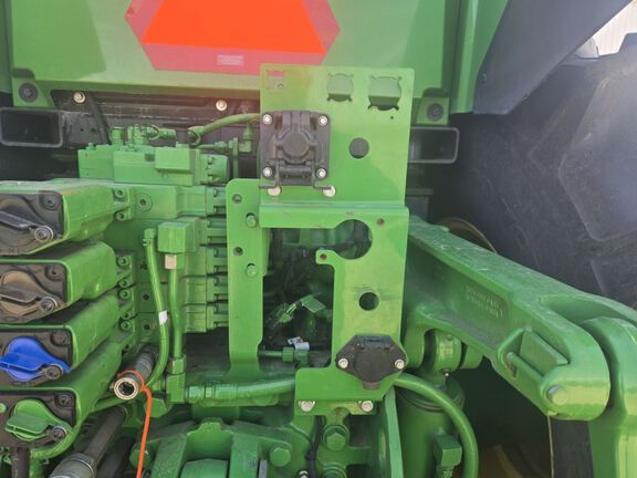 2022 John Deere 7R 250 Tractor