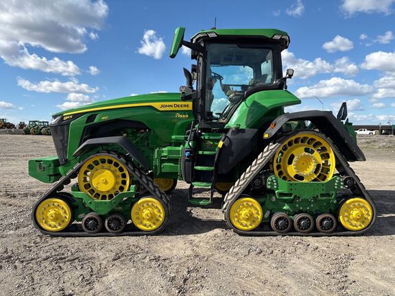 2025 John Deere 8RX 410 Tractor Rubber Track