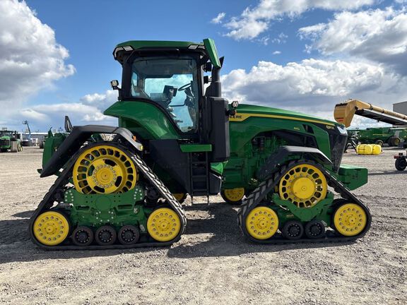 2025 John Deere 8RX 410 Tractor Rubber Track