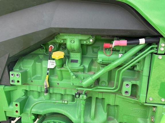 2025 John Deere 8RX 410 Tractor Rubber Track