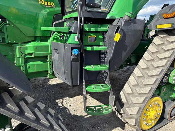 2025 John Deere 8RX 410 Tractor Rubber Track