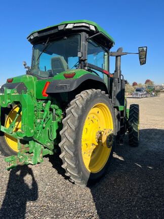 2022 John Deere 8R 310 Tractor