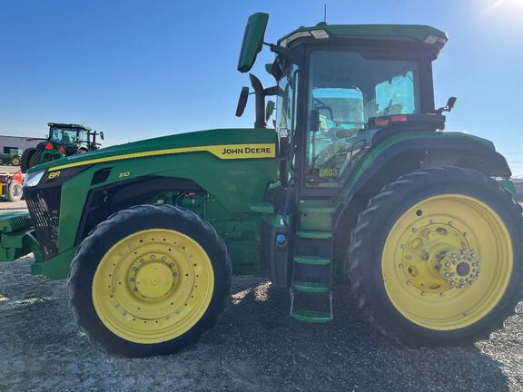 2022 John Deere 8R 310 Tractor