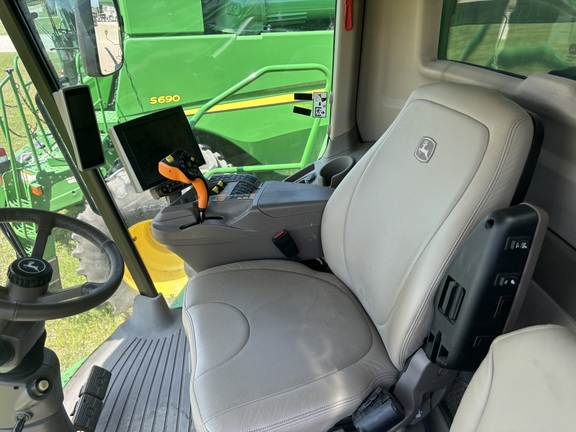 2022 John Deere S780 Combine