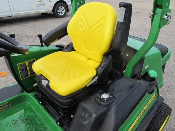 2022 John Deere 1570 Mower/Front Deck