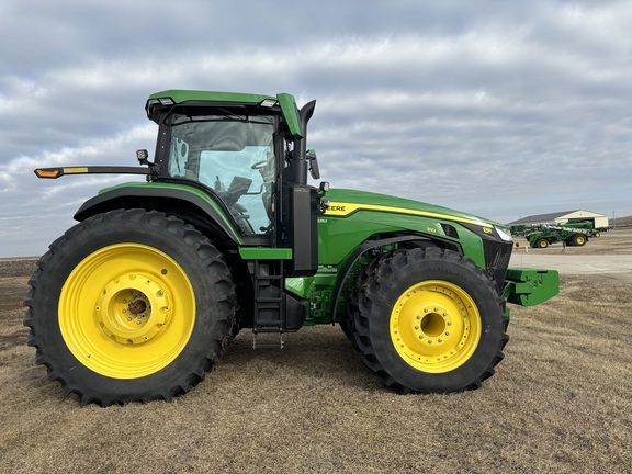 2023 John Deere 8R 310 Tractor