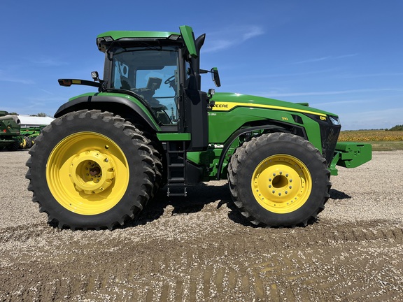 2023 John Deere 8R 310 Tractor