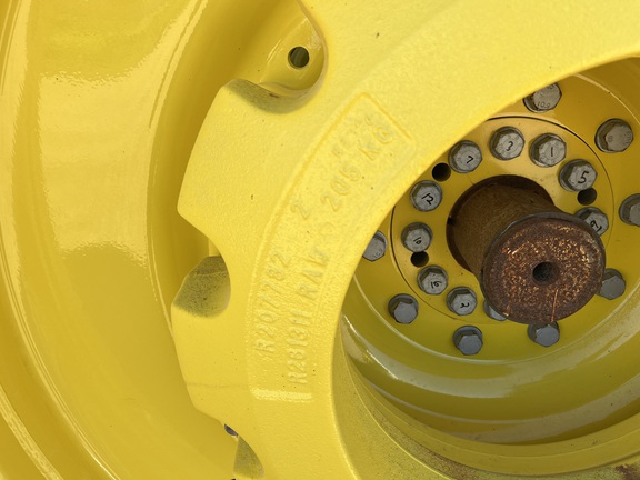 2023 John Deere 8R 310 Tractor