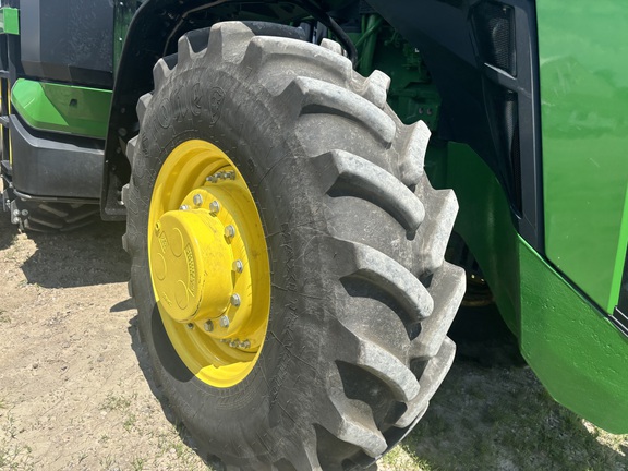 2023 John Deere 8R 230 Tractor