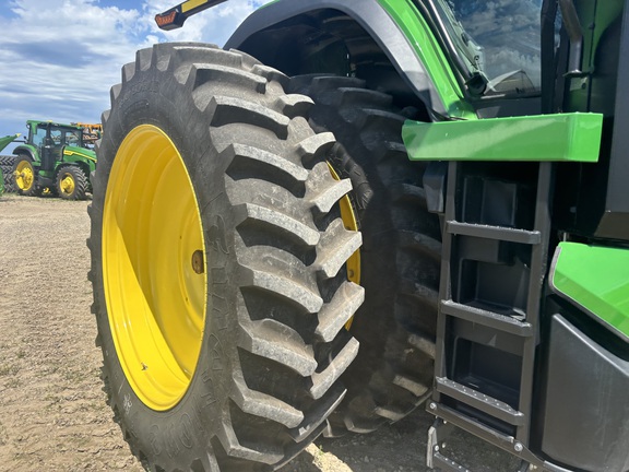 2023 John Deere 8R 230 Tractor