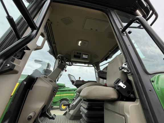 2023 John Deere 9RX 640 Tractor Rubber Track