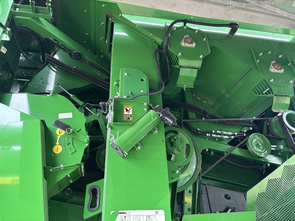 2023 John Deere S790 Combine