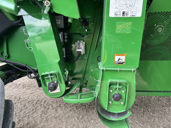 2023 John Deere S790 Combine