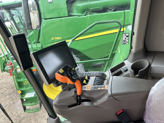 2023 John Deere S790 Combine