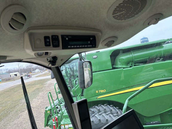 2023 John Deere S790 Combine