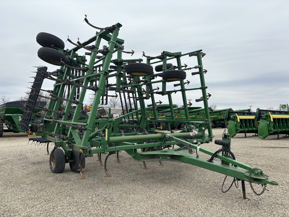 2008 John Deere 2210 Field Cultivator