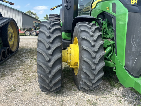 2023 John Deere 8R 370 Tractor