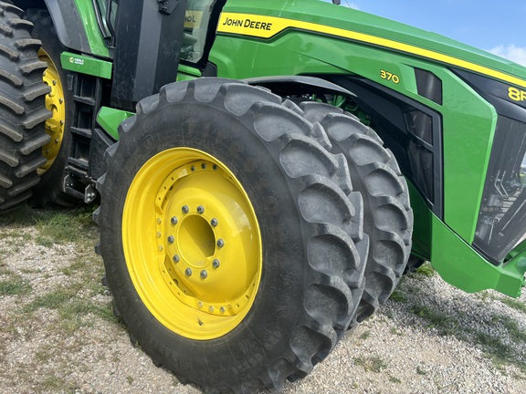 2023 John Deere 8R 370 Tractor