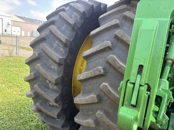 2023 John Deere 8R 370 Tractor