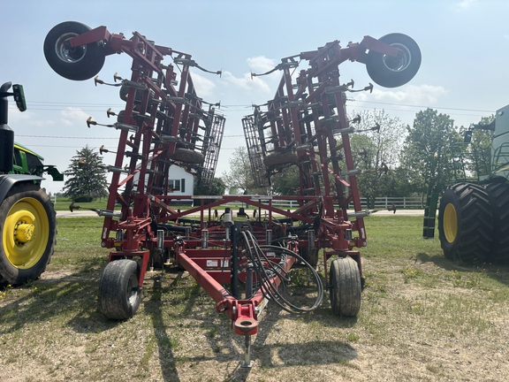 2009 Wil-Rich Quad X2 Field Cultivator