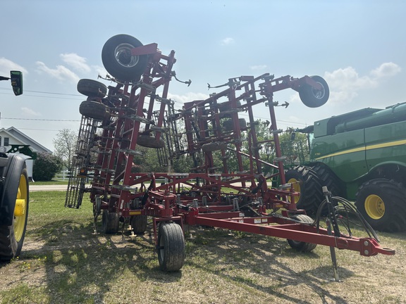 2009 Wil-Rich Quad X2 Field Cultivator